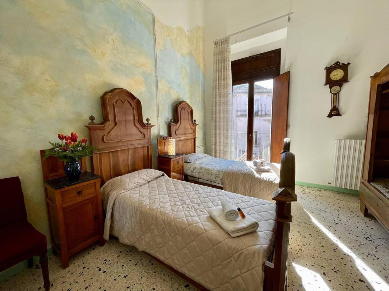 Casa di Chiara Hostel Crotone Bagian luar foto