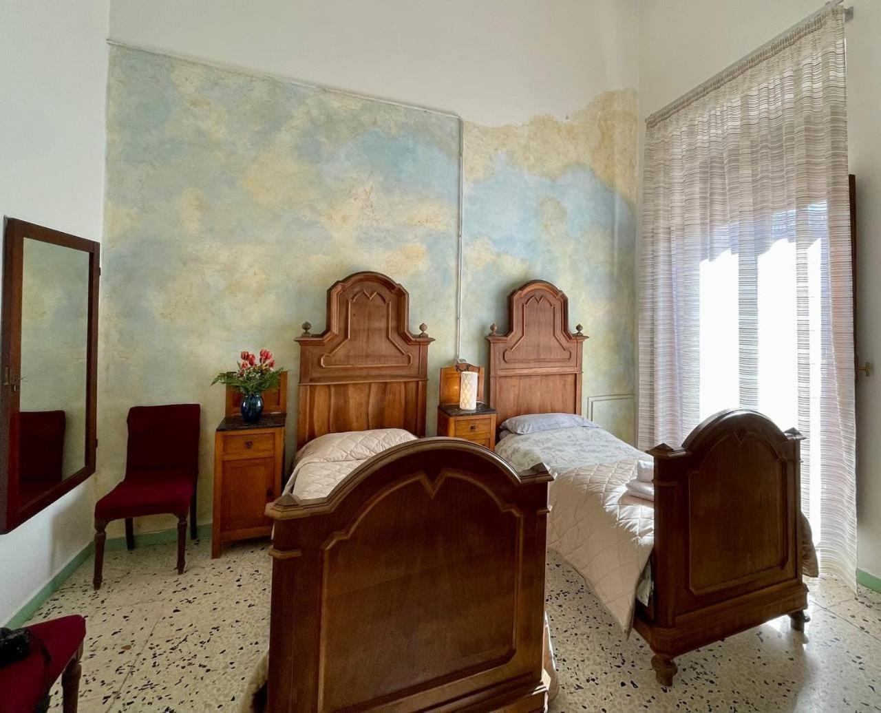 Casa di Chiara Hostel Crotone Bagian luar foto