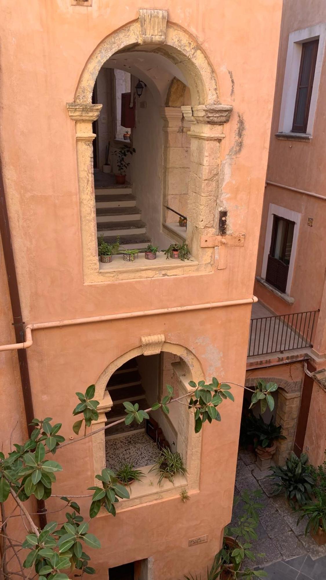 Casa di Chiara Hostel Crotone Bagian luar foto